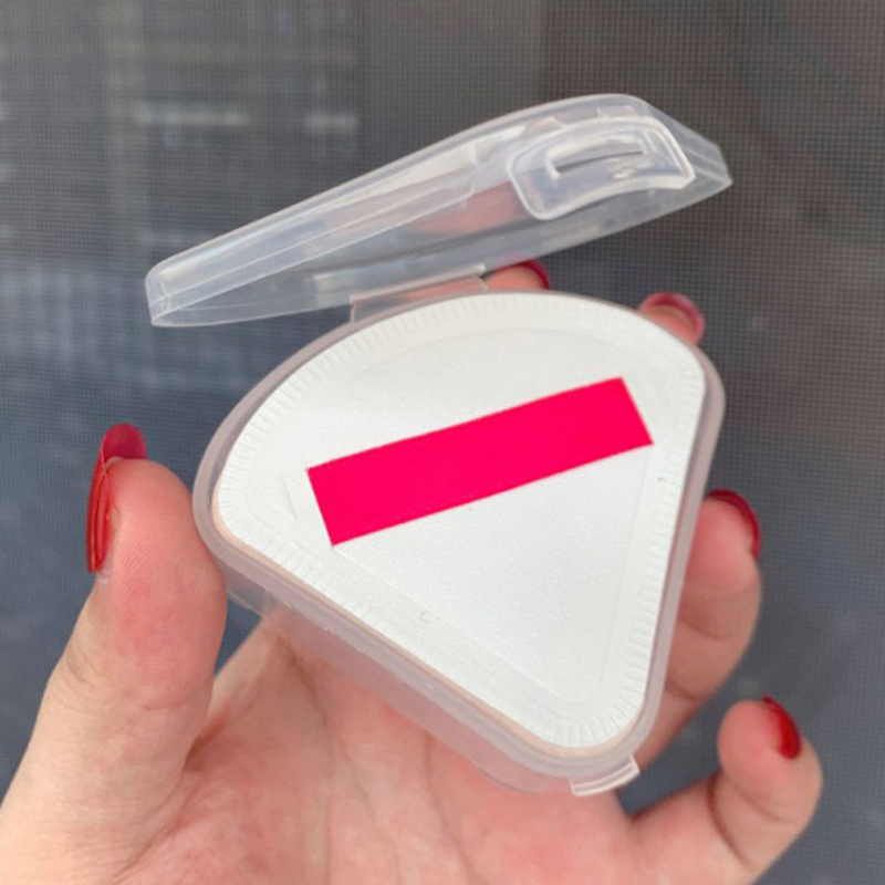Cosmetic Sponge - 1PC กล่องใส่พัฟแต่งหน้าแบบพกพาฟองน้ำรูปสามเหลี่ยมโปร่งใสกระเป๋าเครื่องสำอางกล่องใส่พัฟแต่งหน้ากล่องเก็บของ